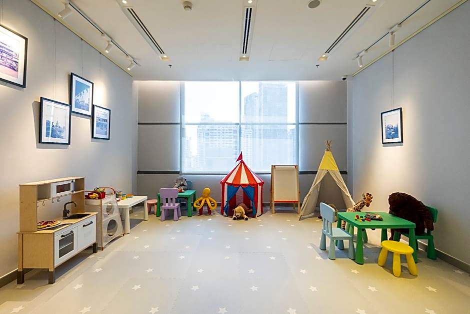 Hyatt Place Bangkok Sukhumvit 24
