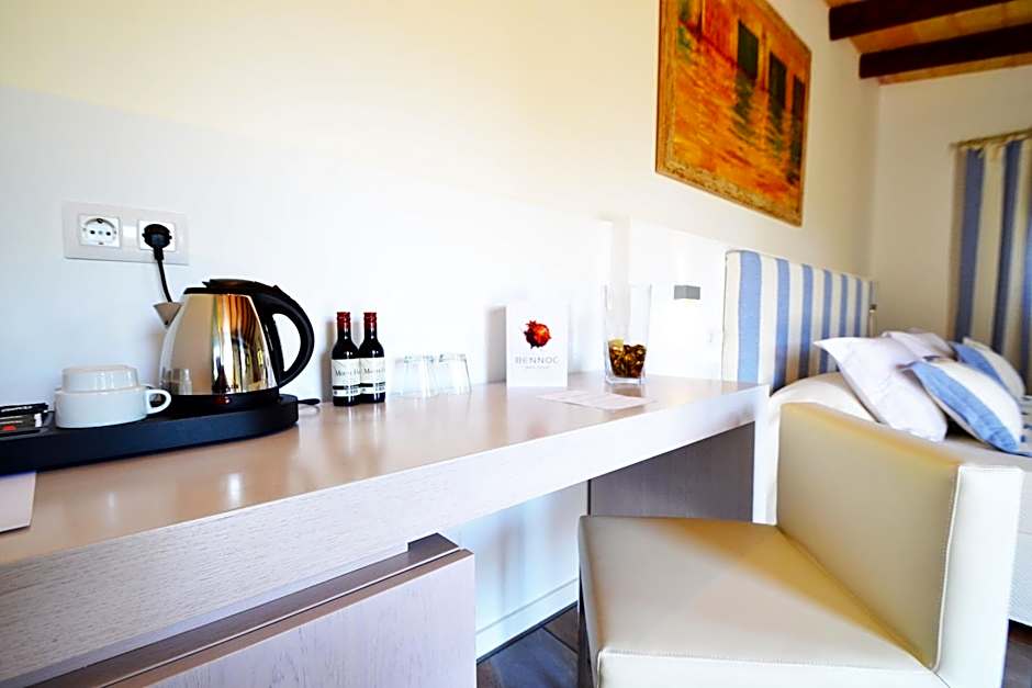 Bennoc Petit Hotel