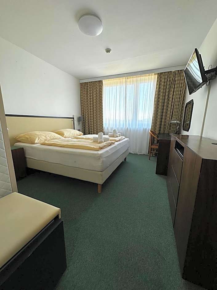 Horský hotel Jelenovská s bazénem v ceně