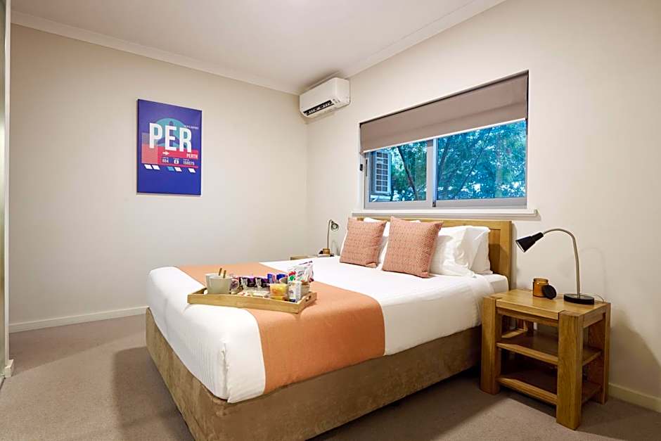 Airport Apartments by Vetroblu