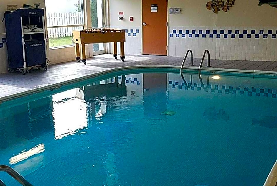 AmericInn by Wyndham Moline Airport Quad Cities