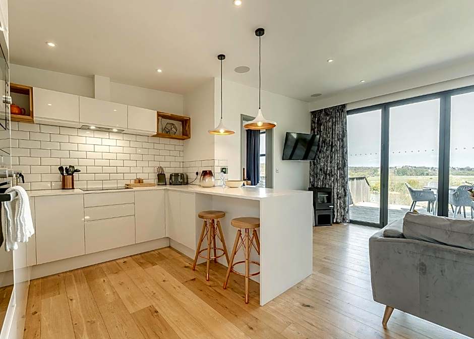 Swanborough Lakes Luxury Lodges