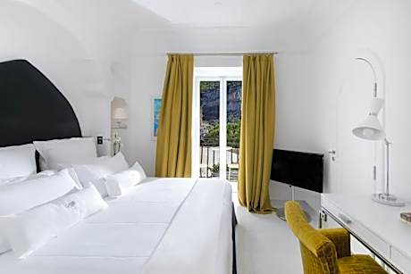 Standard Double Room with Partial Town View