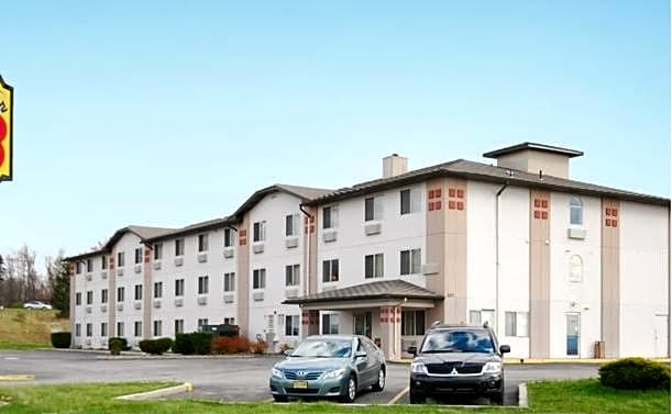 Super 8 by Wyndham Johnstown