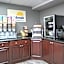 Days Inn by Wyndham West Covina