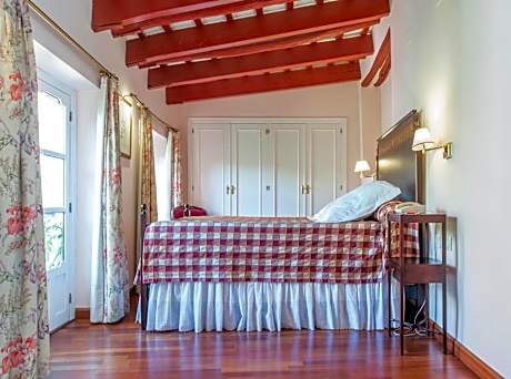 Double Room with Spa Bath