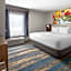 La Quinta Inn & Suites by Wyndham Memphis I-240
