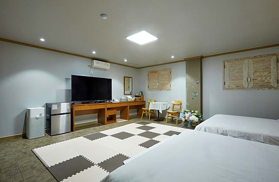 Buan Tree California Hotel