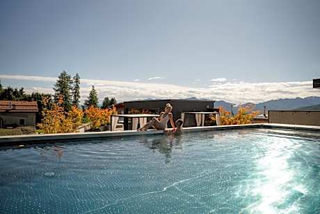 ELGUS Nature Retreat