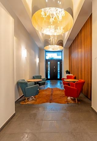 Lace Hotel