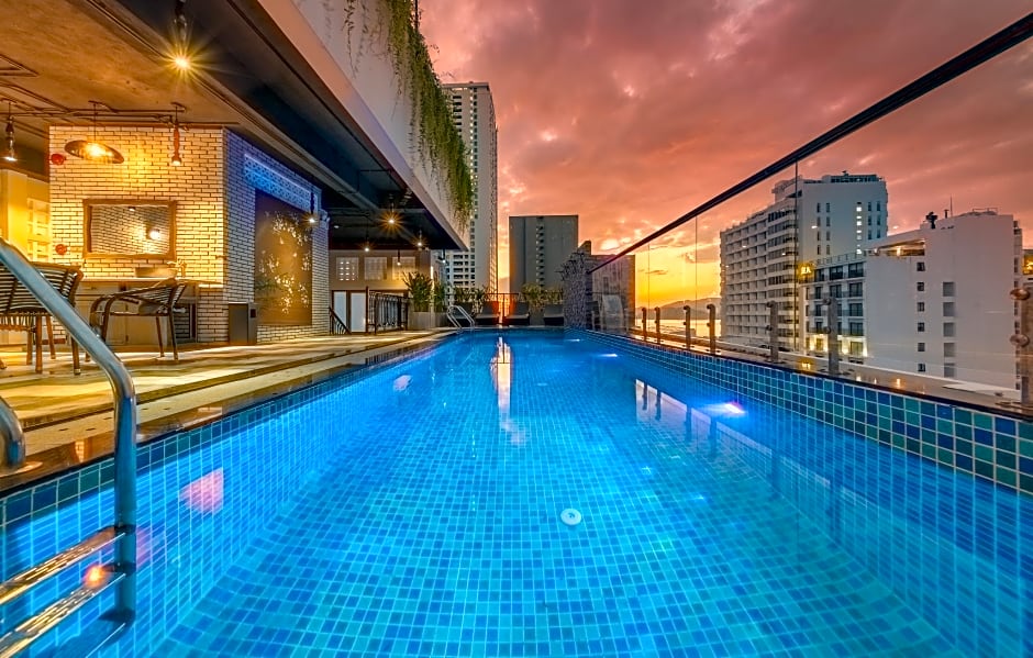 Aaron Boutique Hotel