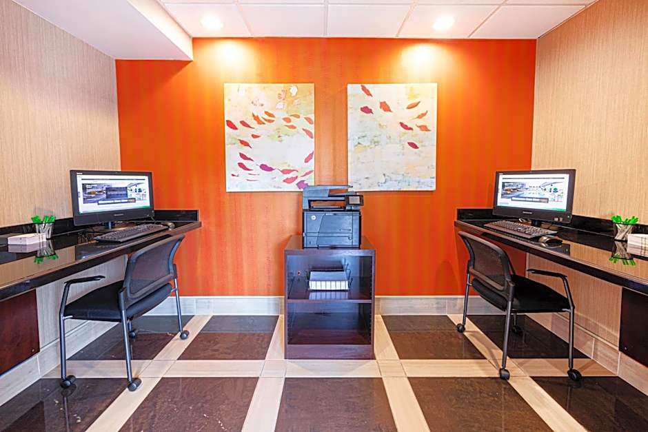 Holiday Inn Airport West Earth City By IHG