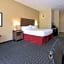 Holiday Inn Express & Suites Fredericksburg