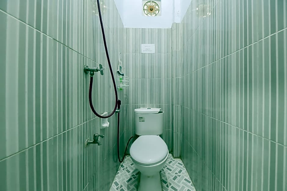 RedDoorz Syariah near Ramayana Mall Tarakan