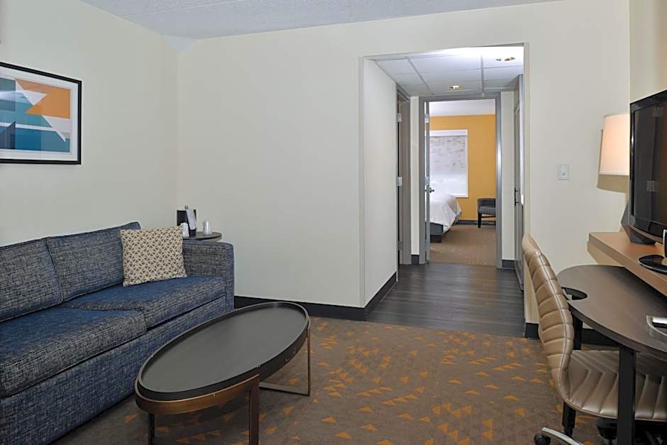 Holiday Inn Hotel & Suites Overland Park-Convention Center By IHG
