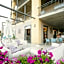 Agora Hotel