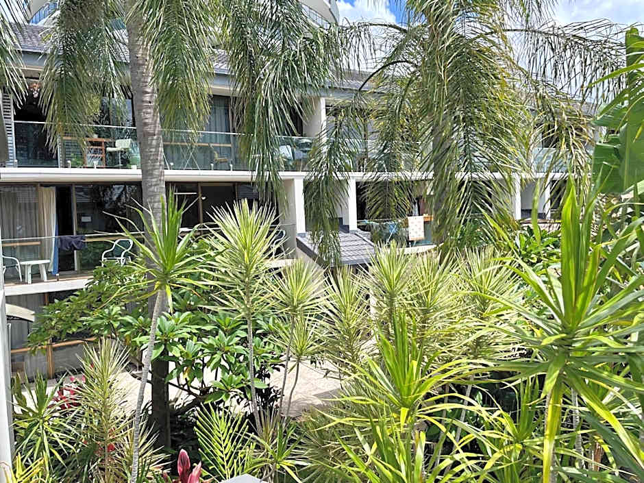 Burleigh Palms Holiday Apartments