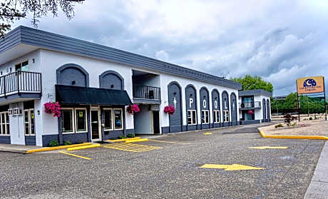 Courtyard Inn Vernon