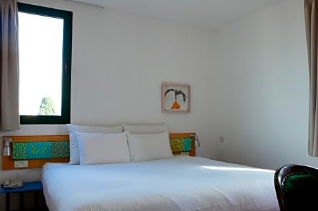 Premium Loft with Balcony