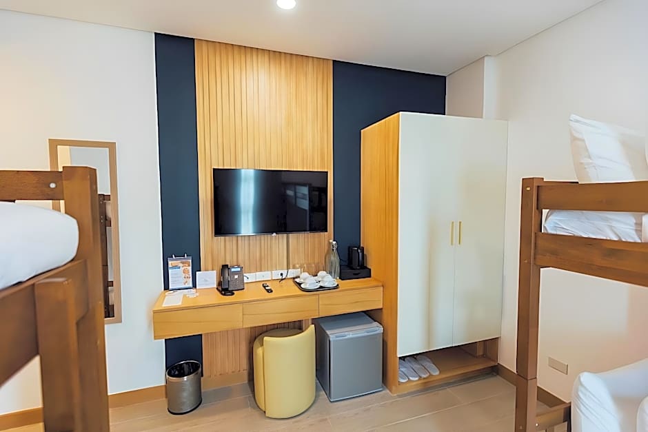 Coast Wise Hotel Dumaguete