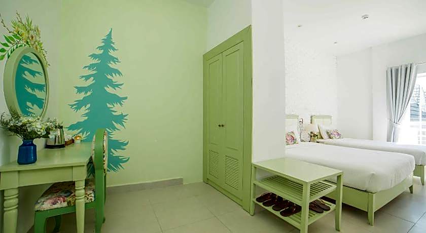 Dalat De Charme Village