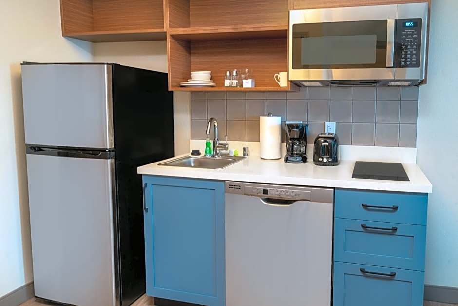 Candlewood Suites - Las Vegas - E Tropicana, an IHG Hotel
