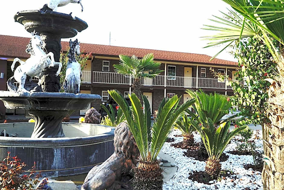 Savannah Inn and Suites Savannah Port Area