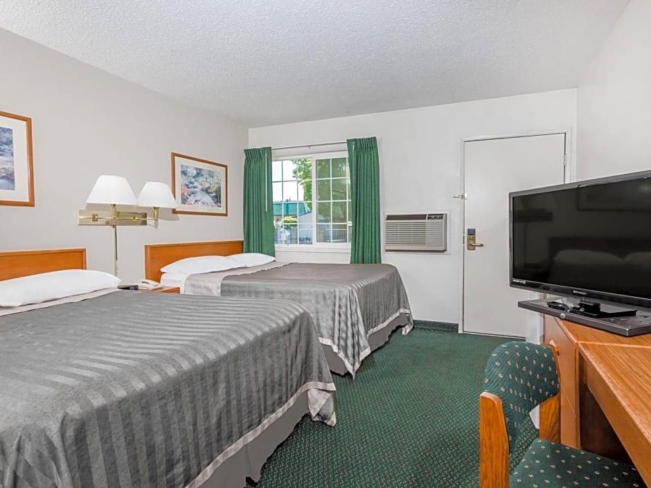 Travelodge by Wyndham Grants Pass