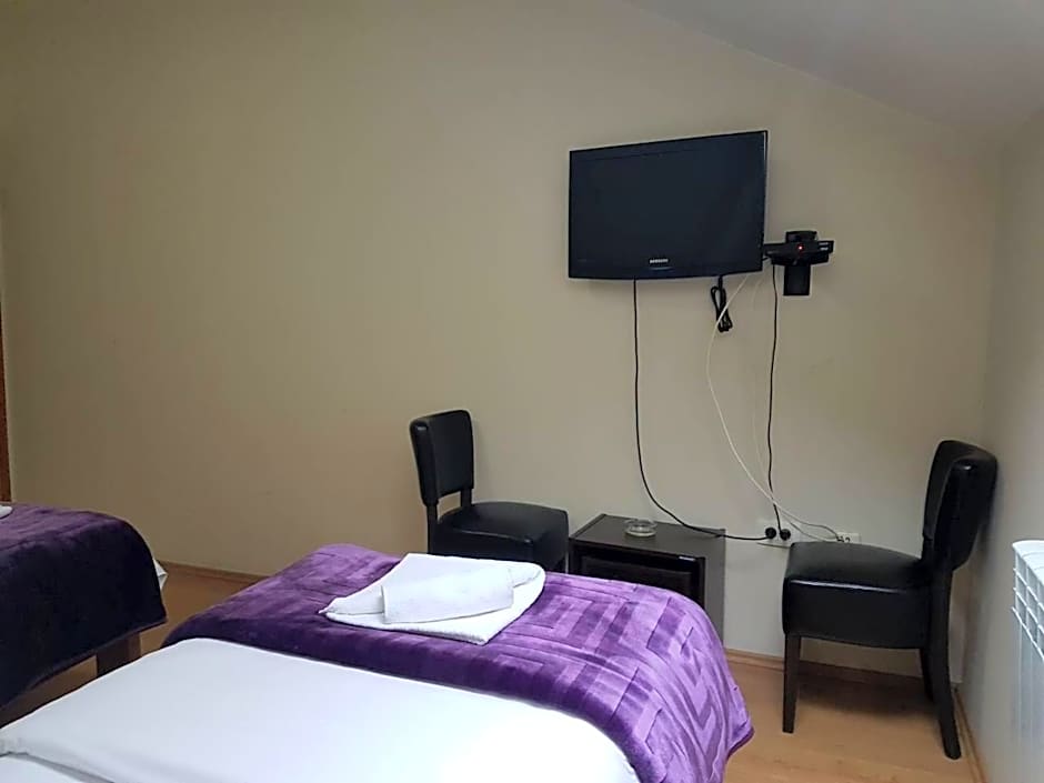 OSTROG Aparthotel KOLIBA-VLASTNIŠTVO MANASTIRA OSTROG