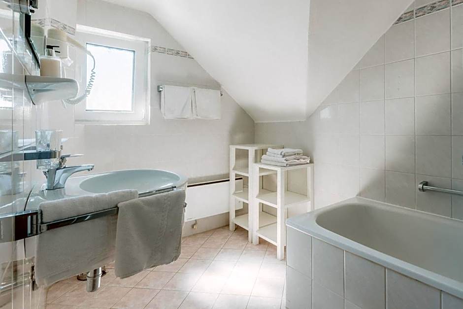 Inselhotel Faakersee