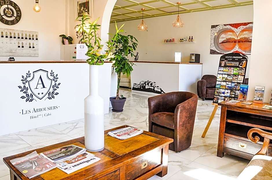 Hôtel les Arbousiers