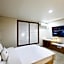 White Tourist Hotel