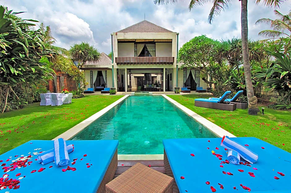 Villa Samudra Luxury Beachfront