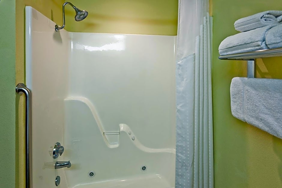 Holiday Inn Express Hotel & Suites Paragould by IHG
