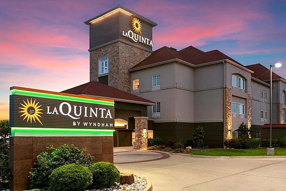 La Quinta Inn & Suites by Wyndham Belton - Temple South