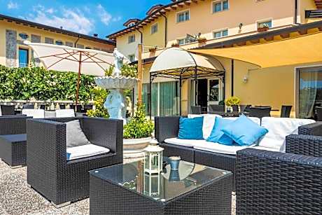 Borgo dei Poeti Romantik Hotel