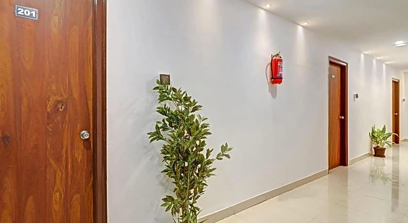 Super OYO Townhouse 1185 Rcc Pride – Hyderabad, 