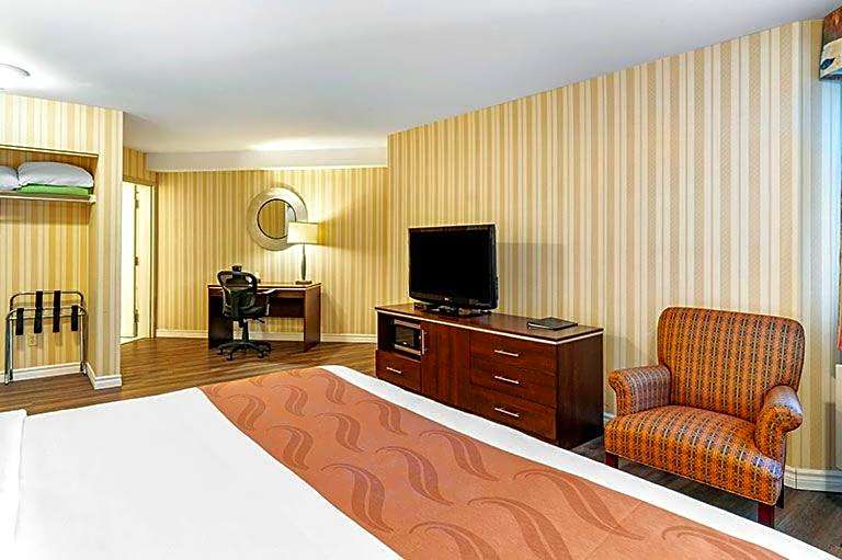 Quality Hotel & Suites