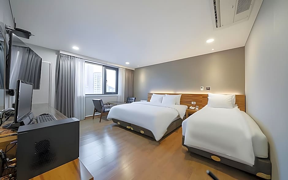 Anyang CNC Hotel