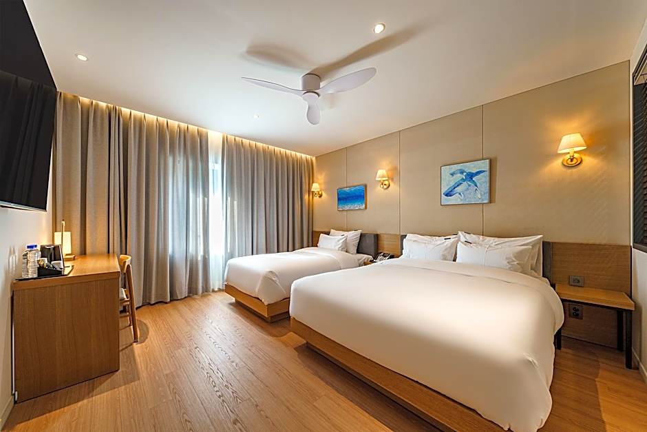 Daegu Suseong Brown Dot