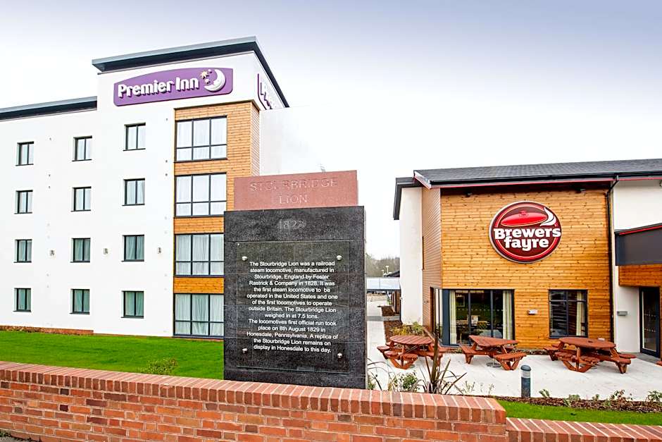 Premier Inn Stourbridge Town Centre