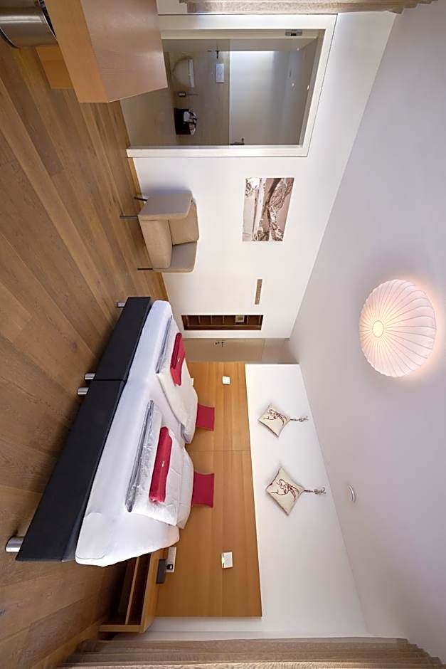 Grischuna Mountain Lodge