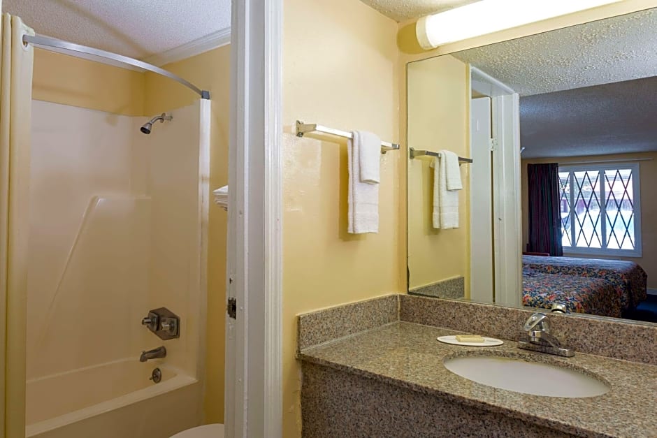 Knights Inn Norcross