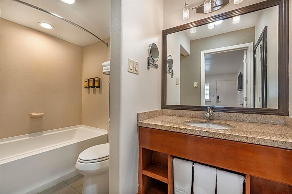 Best Western Plus Clocktower Inn