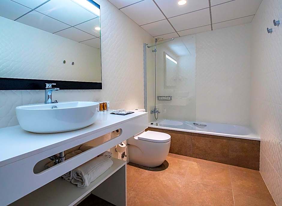 Golden Donaire Beach