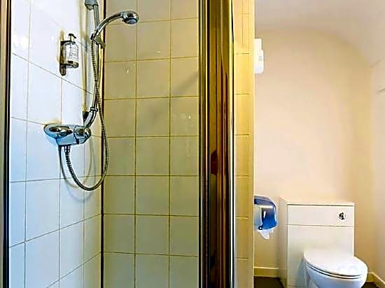 OYO Eastbank Hotel, Speyside Scotland