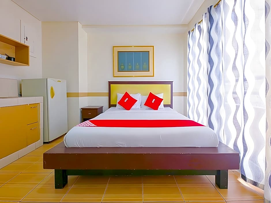 OYO 769 Poblacion Suites Polaris