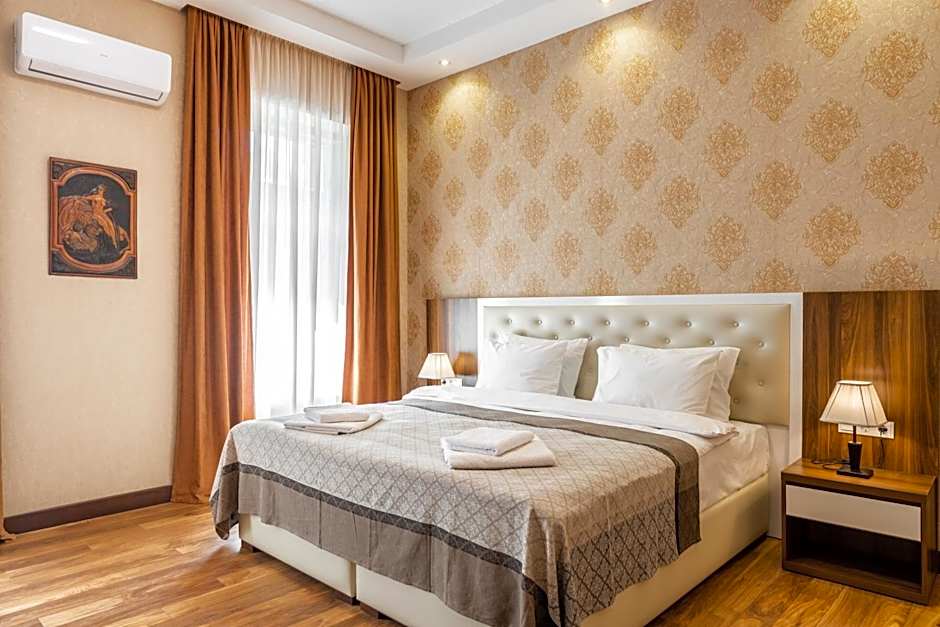 Ornament Hotel