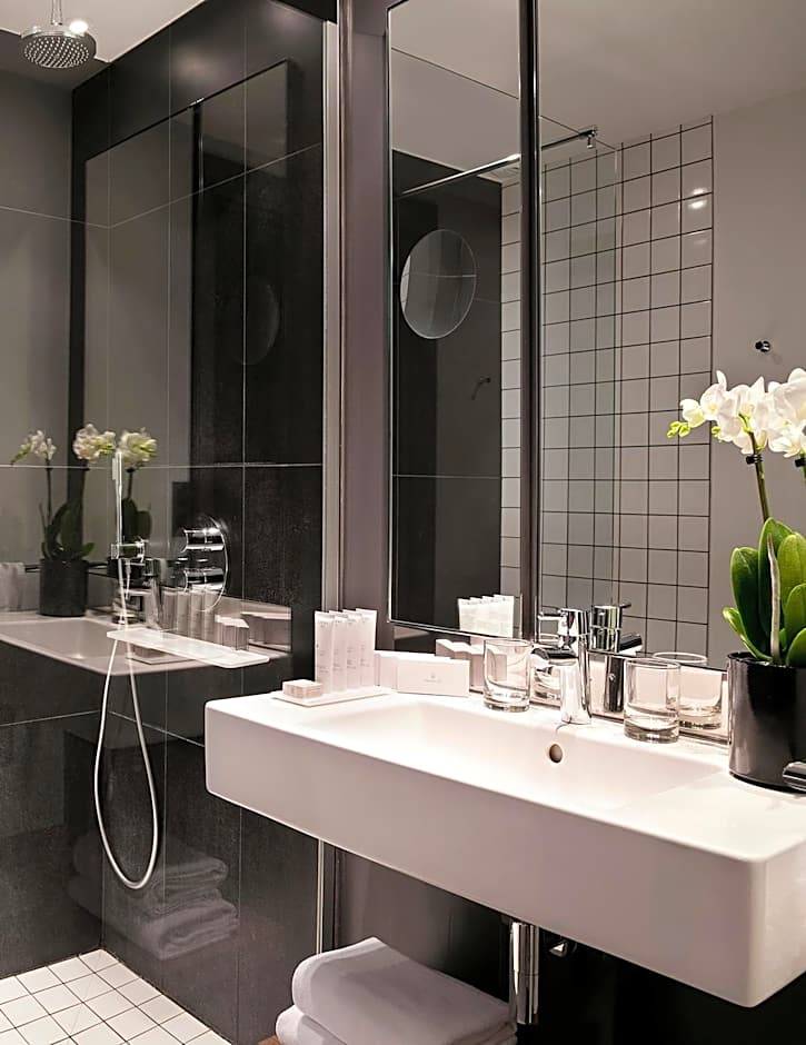 Melia Paris La Defense