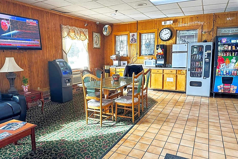 Super Inn & Suites by OYO Milledgeville
